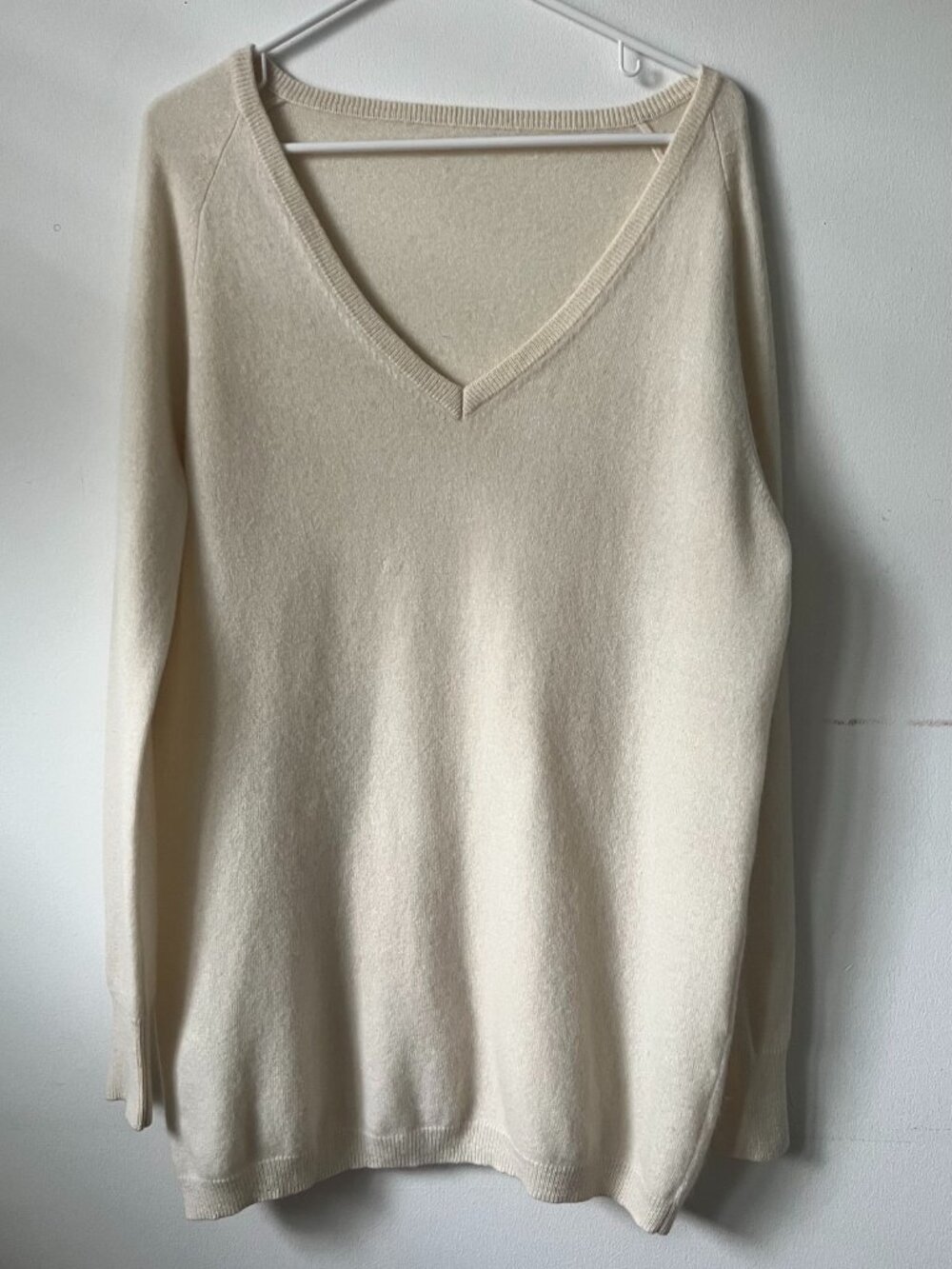 Kujten Paris 100% Cashmere Cream V Neck Oversized Sweater T3, Large